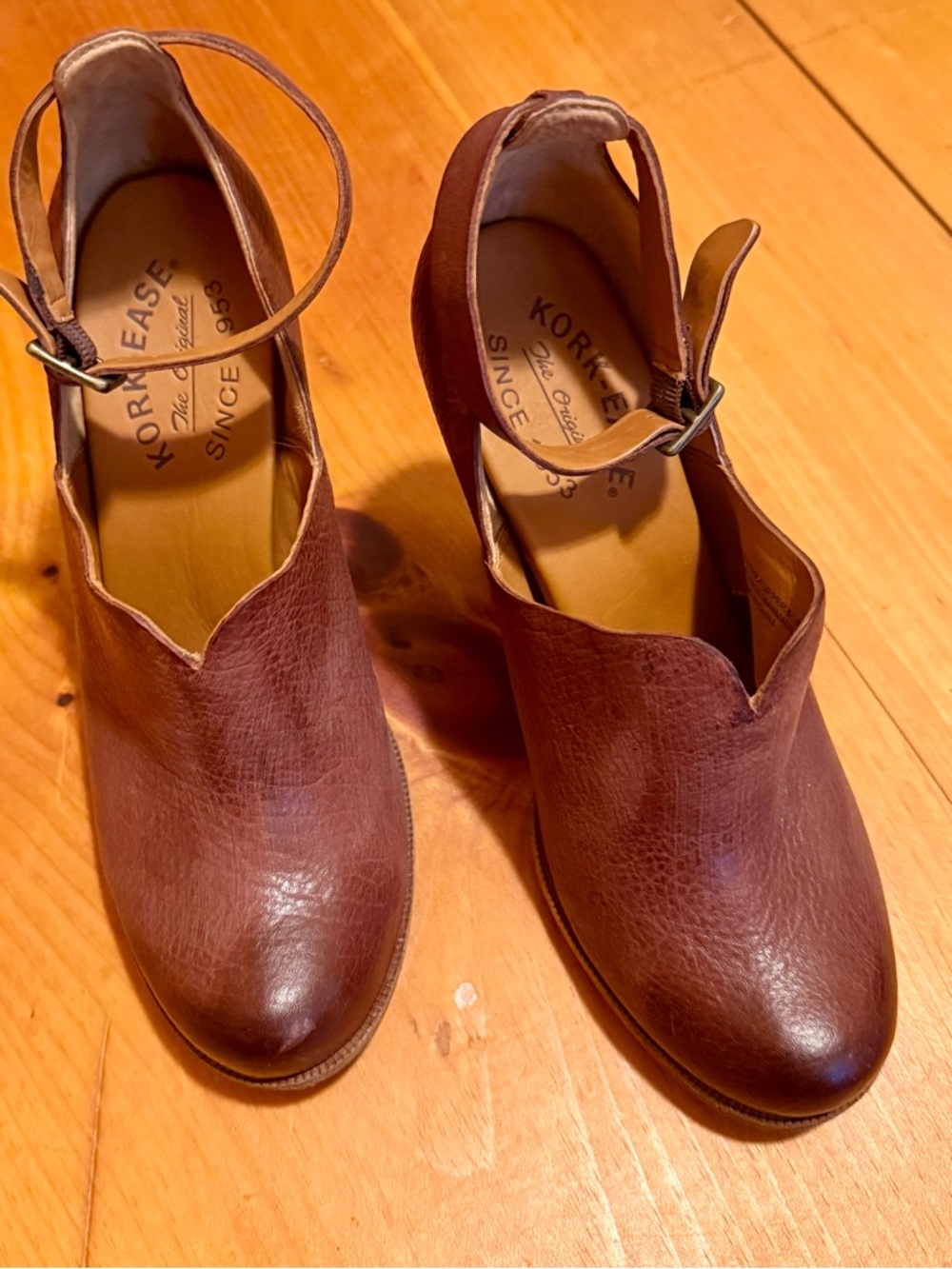 Kork-Ease Women's  Leather Ankle Sling Pumps